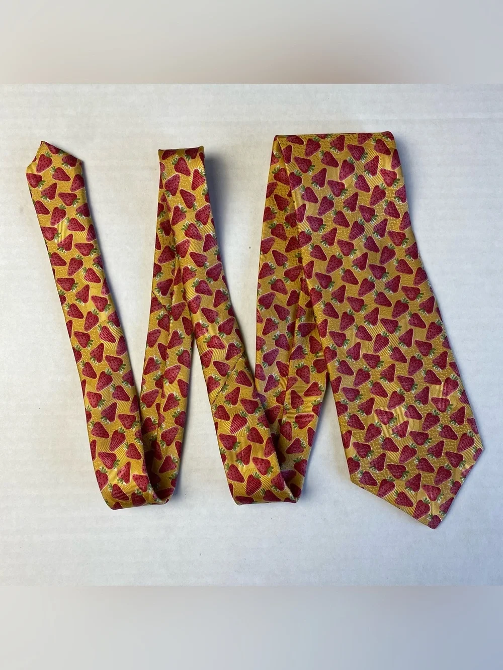 Ermenegildo Zegna 100% Silk Tie Yellow Strawberry